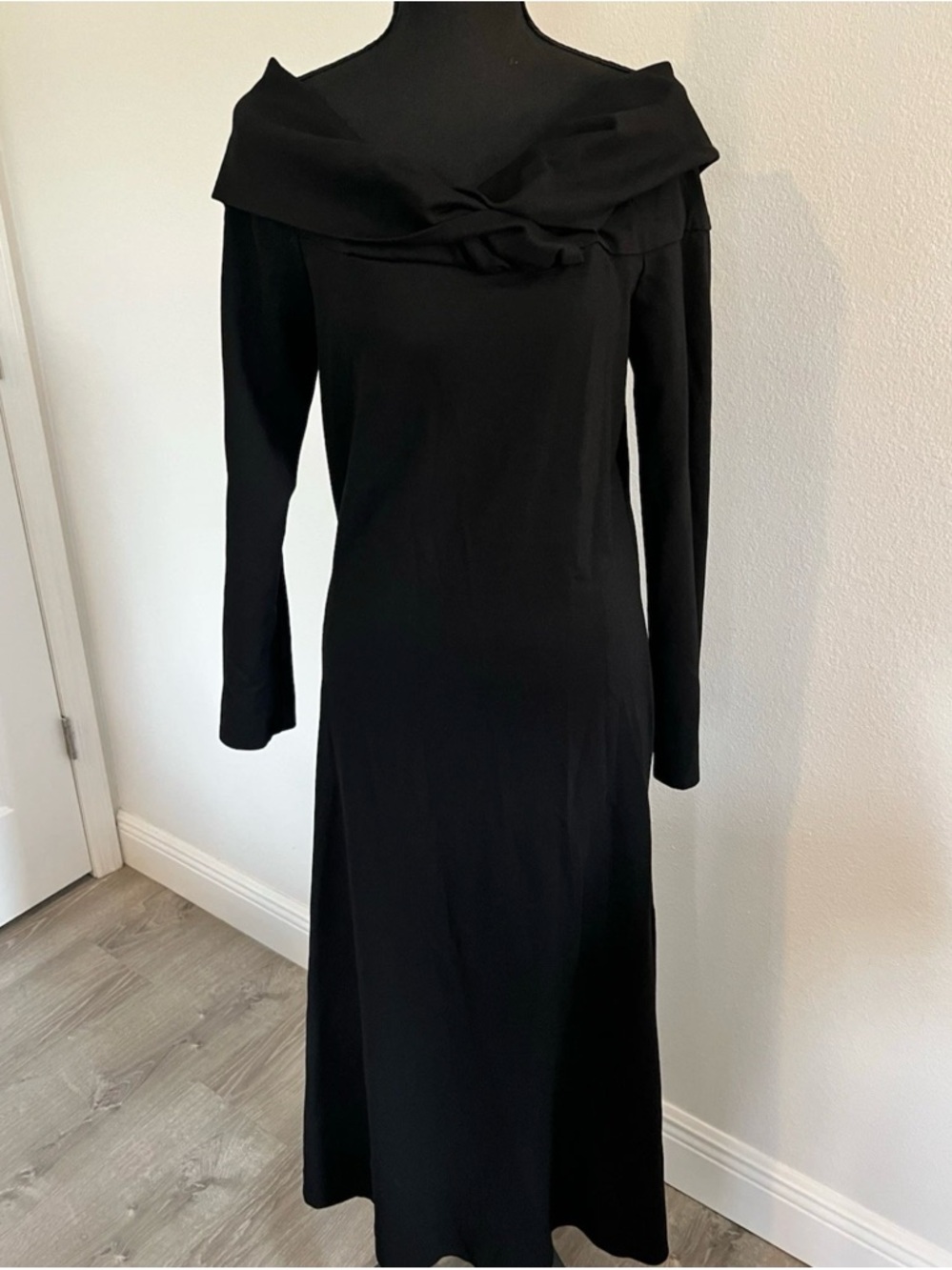 Zara Black Off-Shoulder Long-Sleeve Maxi Dress